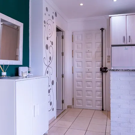 Apartment Gaviotas 2 Room- Rent Malaga